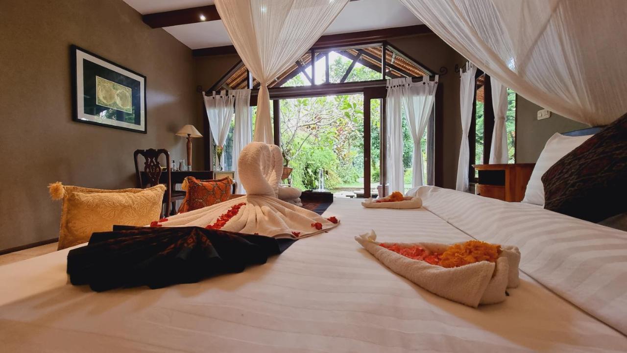 Avalon Ubud Castle & Spa Exteriör bild