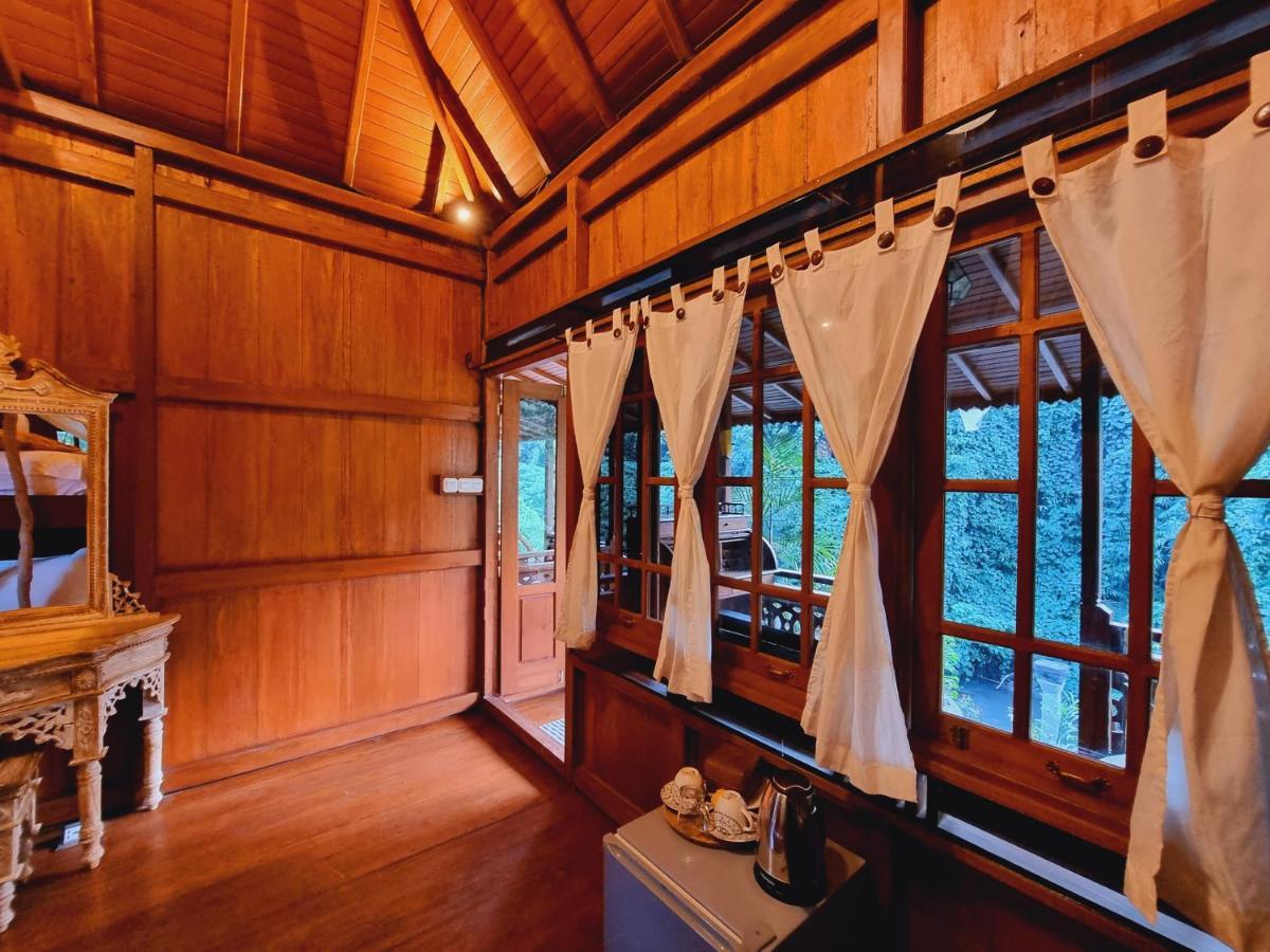 Avalon Ubud Castle & Spa Exteriör bild